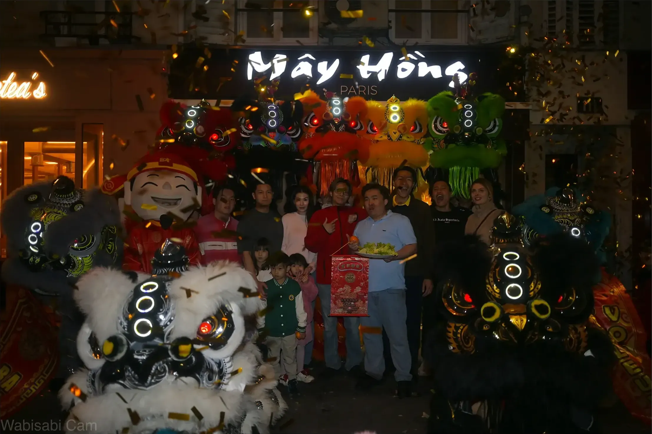 Lion à l'entrée d'un restaurant — bénédiction Nouvel An chinois